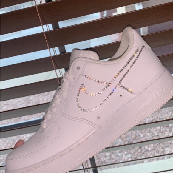 Custom Nike Airforce size 8.5 Woman’s. They have been worn twice. Look new! - Picture 4 of 6